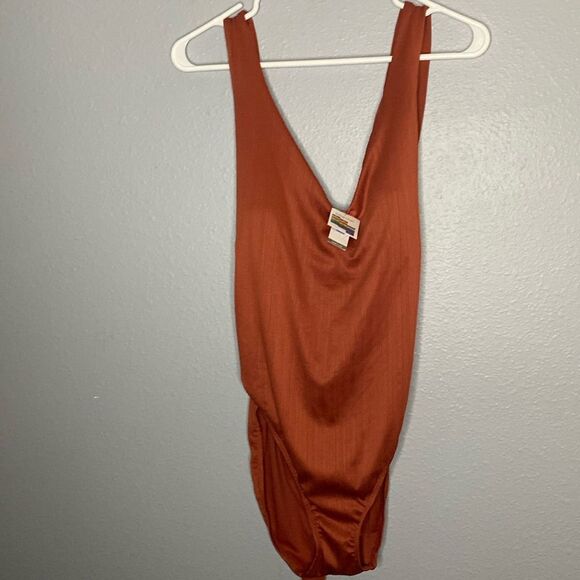 Time and Tru Women's Rusty Brick Wrap One-Piece Swimsuit with Tie Waist Size XL - Picture 4 of 8